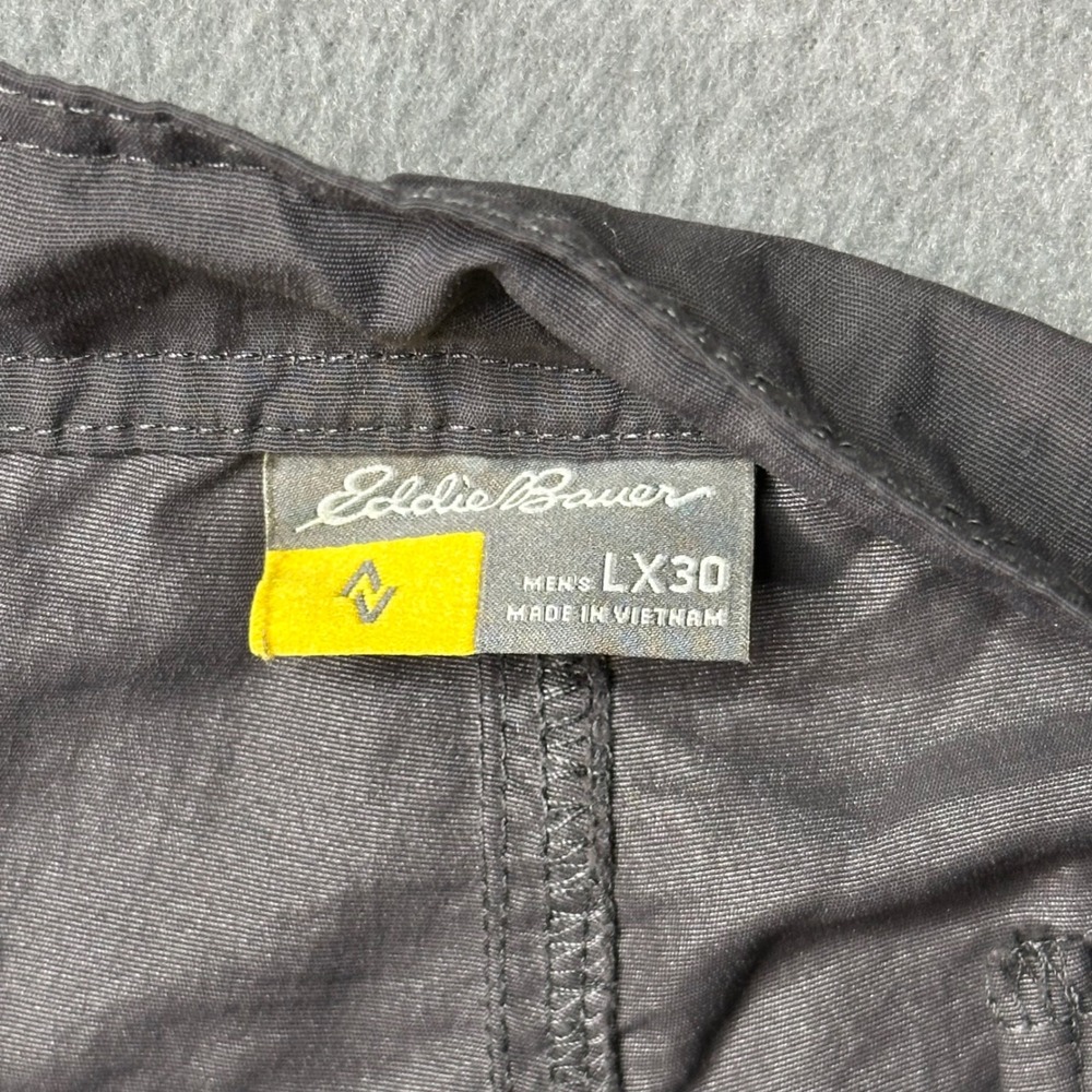 Eddie Bauer Cargo Shorts Mens 36 Gray Nylon Hiking Lightweight Integrated Belt - Picture 3 of 10